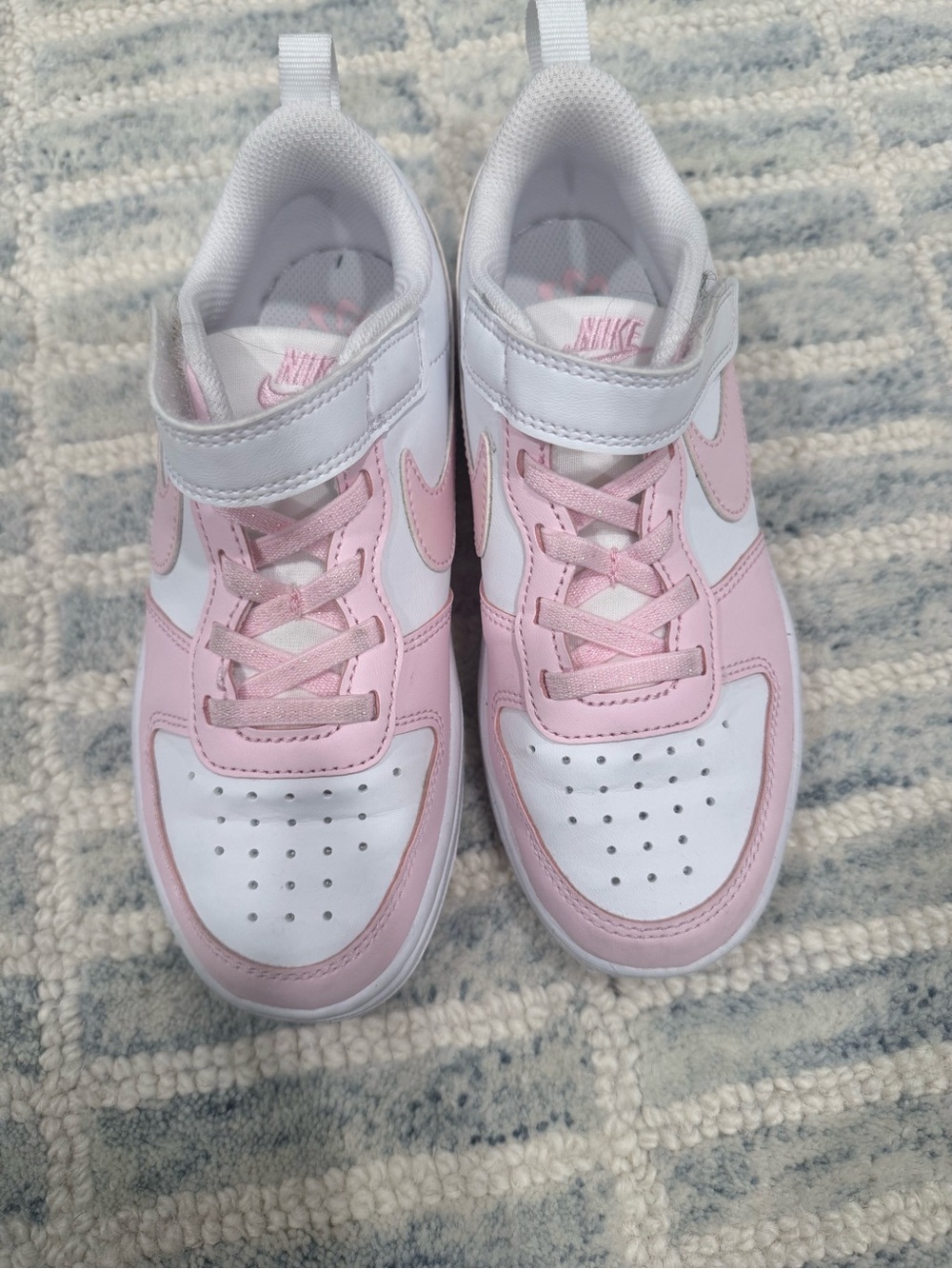 Nike Kids White and Light Pink Low-Top Sneakers